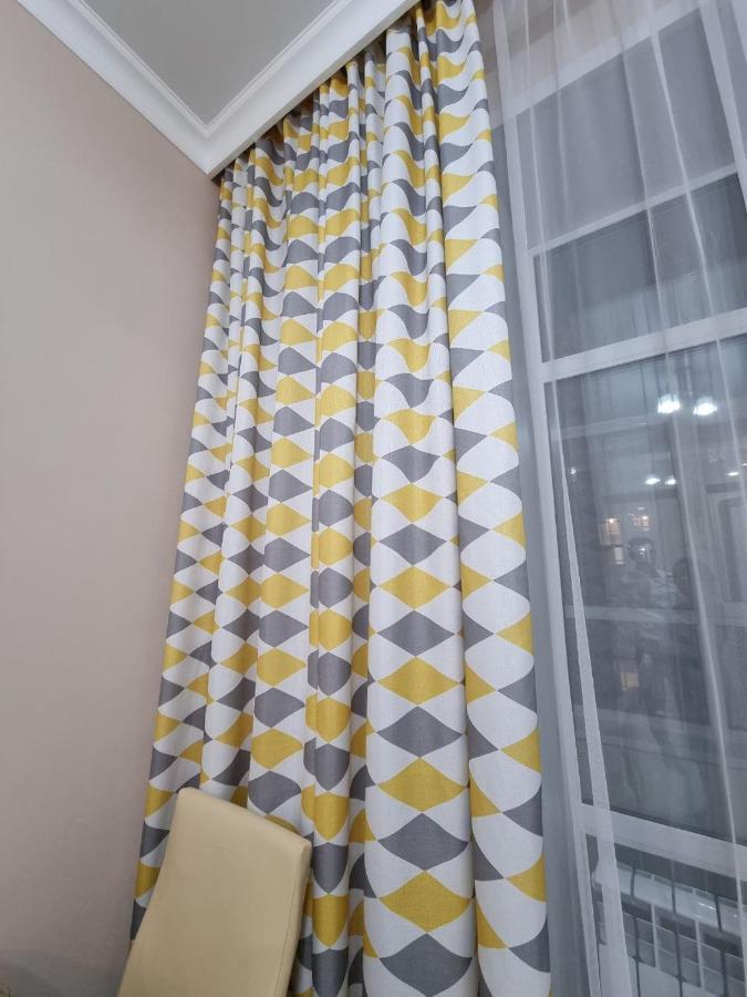 1 Комнатная Рядом C Expo, Mega Silk Way Appartement Astana Buitenkant foto