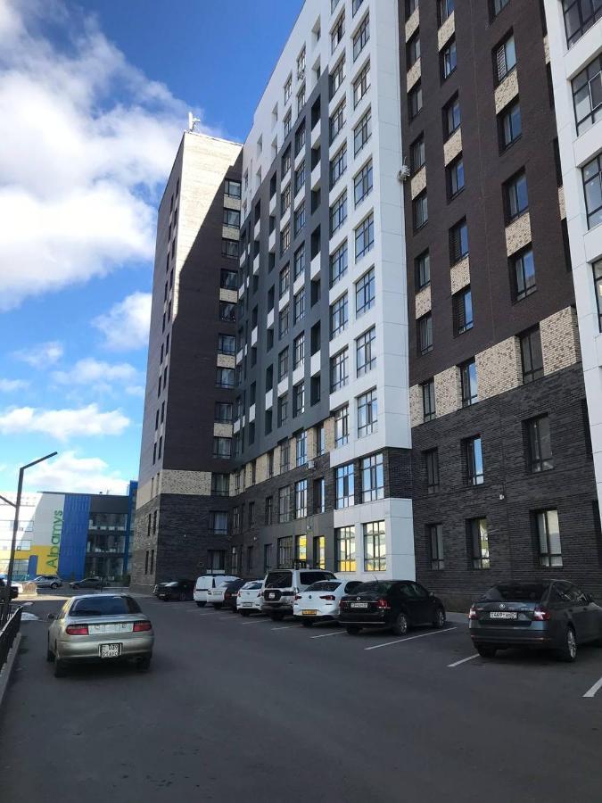 1 Комнатная Рядом C Expo, Mega Silk Way Appartement Astana Buitenkant foto